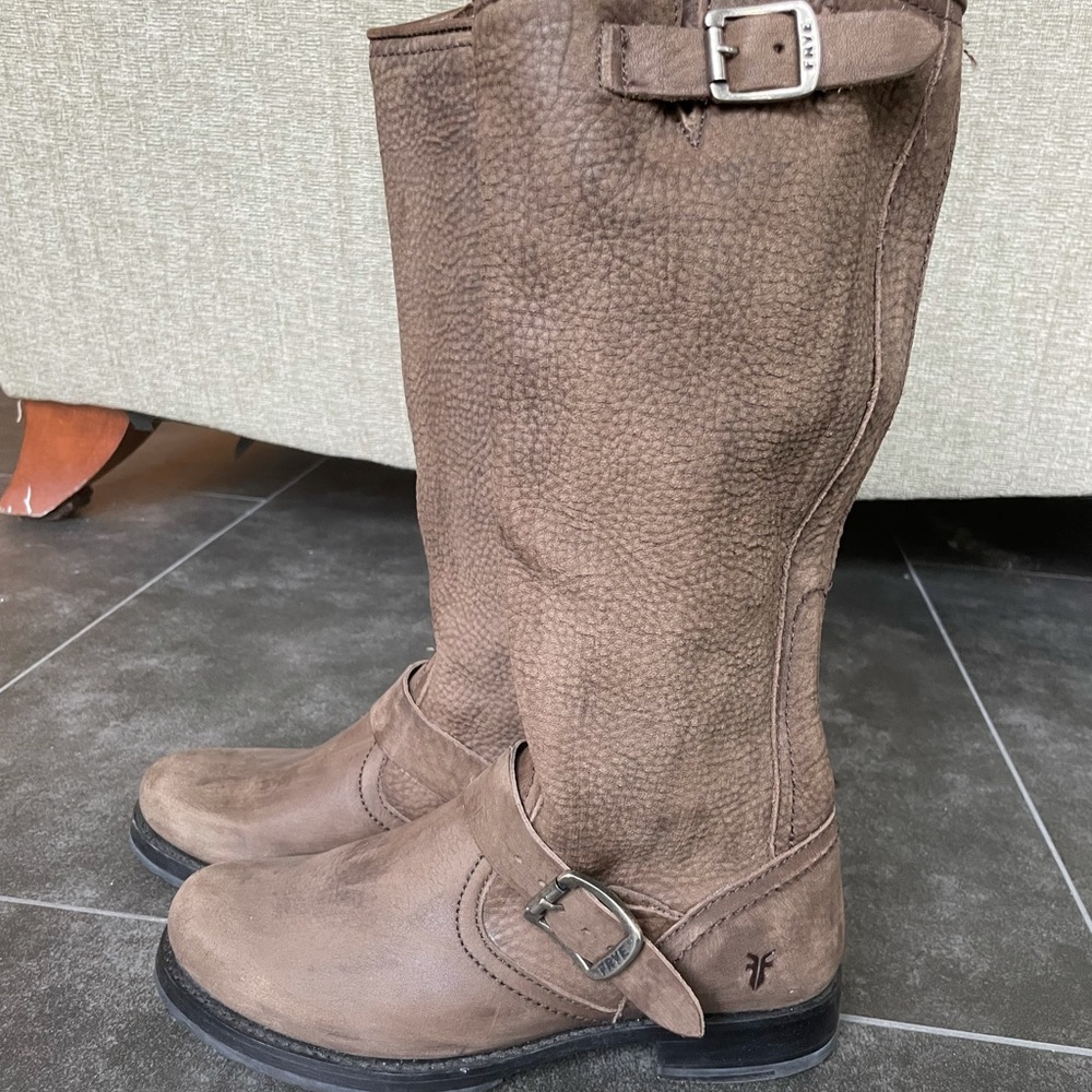 Frye Moto Boot in Taupe Size 7